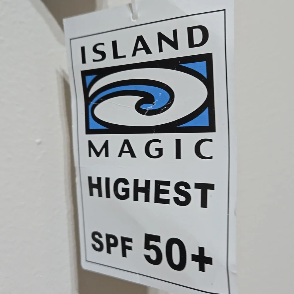 Island Magic Rash Guard - Picture 3 of 5